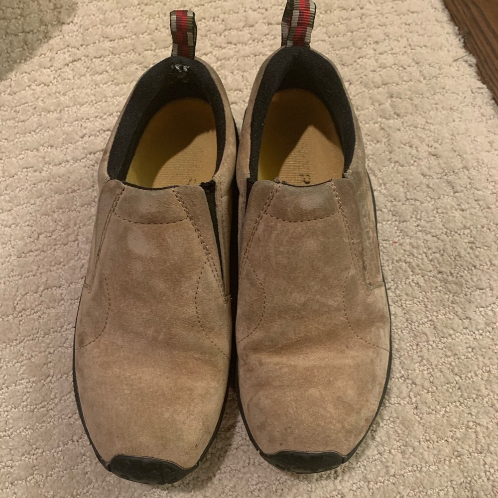 Women’s Merrell Jungle Moc slip-on Classic taupe.